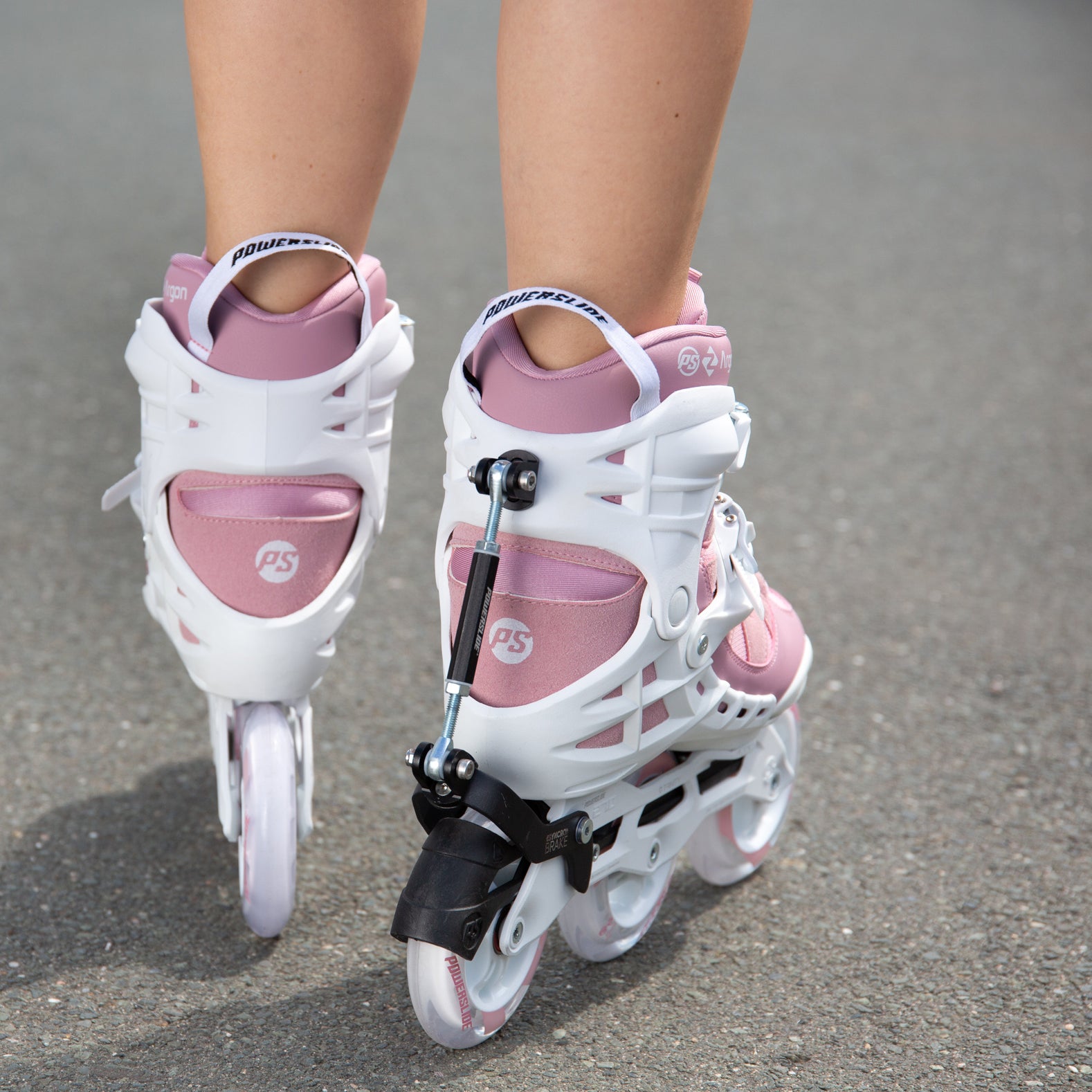 Powerslide Phuzion Argon Syncro Rose 110 Rückansicht im Freien