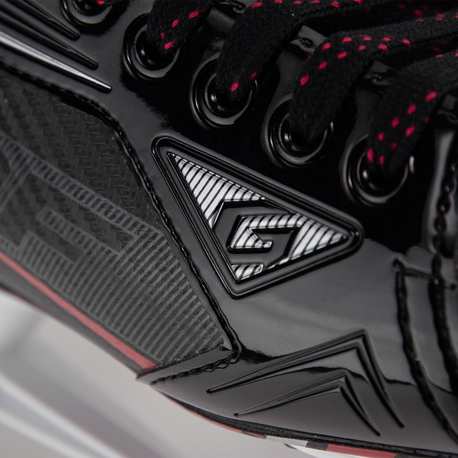 Graf Ultra G1075, Graf Logo